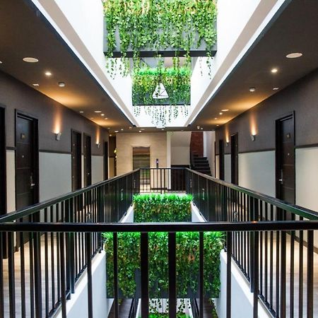 Grand Caman Hotel Бекаси Экстерьер фото