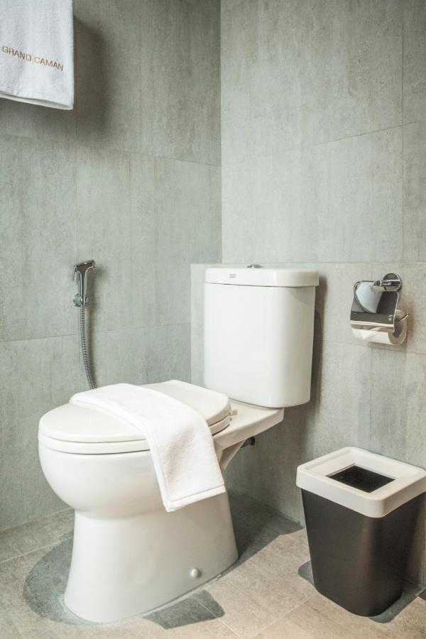 Grand Caman Hotel Бекаси Экстерьер фото